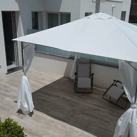 Afrodite Deluxe Appartement *